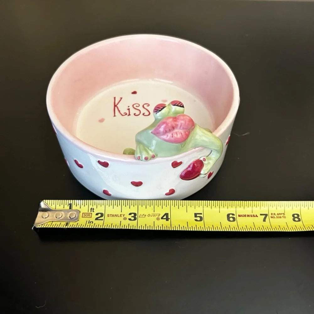 GANZ “KISS ME” Dog Bowl with Frog. Vintage. NWT